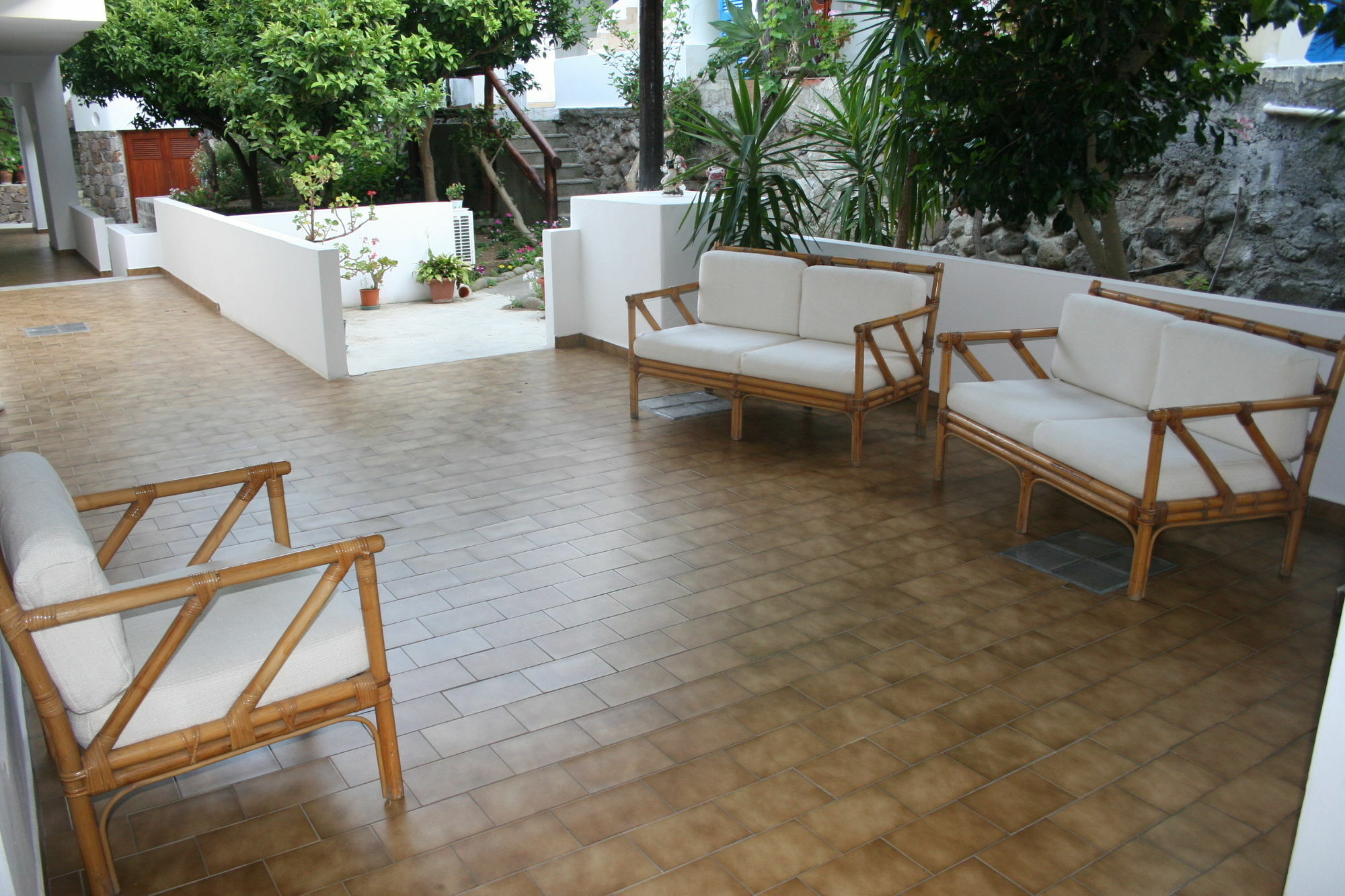 Hotel Tesoriero Panarea Bagian luar foto